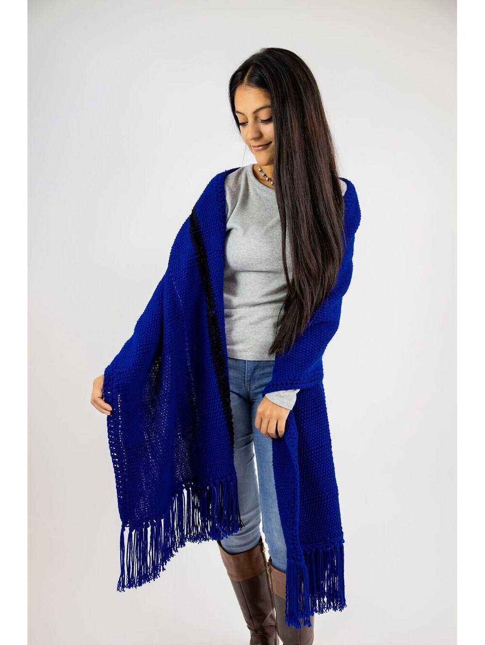 Unisex Pashmina Woven on the Loom by Hand. Made by artisans from Argentina.